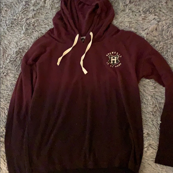 Warner Bros. Tops - Ombre Hogwarts Hoodie Tee Shirt